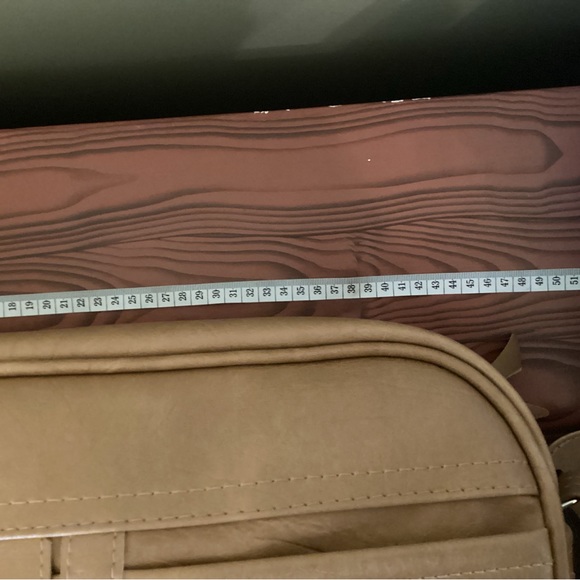 Small Dionite travel bag - Picture 7 of 11